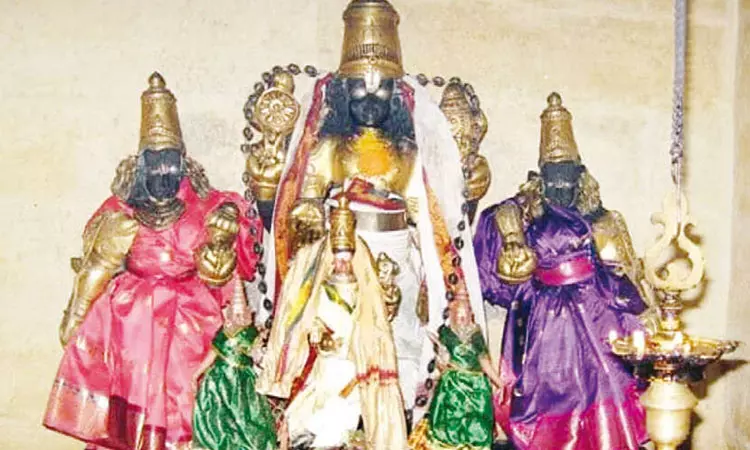 சிந்துப்பட்டி பெருமாள் கோவிலில் விபூதி பிரசாதம்... காரணம் என்ன தெரியுமா?