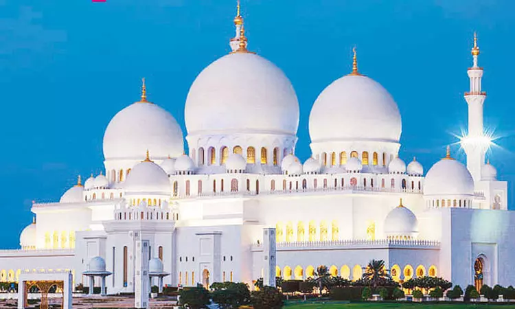 இறைவன் அளித்த அருட்கொடைகளை கொண்டு திருப்தி கொள்ளுங்கள்..!