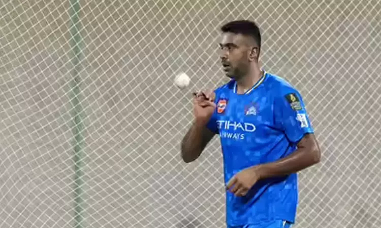 பிக்பாஷ் தொடரில் பங்கேற்க அஸ்வினுக்கு அழைப்பு விடுத்த ஆஸி.கிரிக்கெட் சிஇஓ பிக்பாஷ் தொடரில் பங்கேற்க அஸ்வினுக்கு அழைப்பு விடுத்த ஆஸி.கிரிக்கெட் சிஇஓ