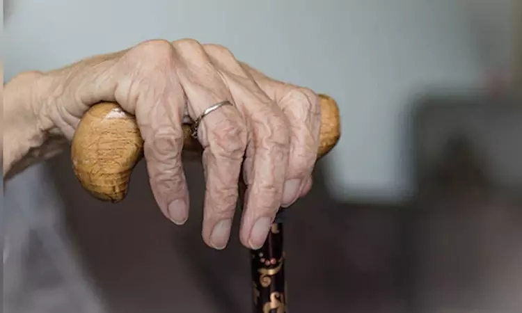 காதல் வலையில் சிக்கி, பணத்தை இழந்த ஜப்பான் மூதாட்டி