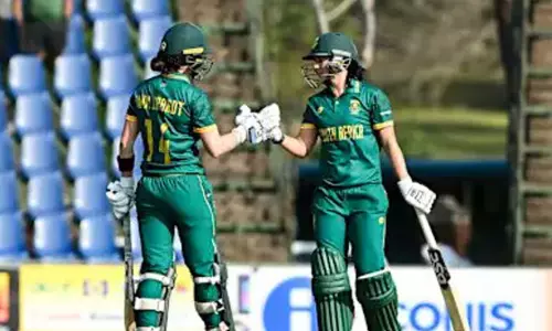 மகளிர் உலகக்கோப்பை: தென் ஆப்பிரிக்க அணி அறிவிப்பு.. யாருக்கெல்லாம் இடம்..? மகளிர் உலகக்கோப்பை: தென் ஆப்பிரிக்க அணி அறிவிப்பு.. யாருக்கெல்லாம் இடம்..?