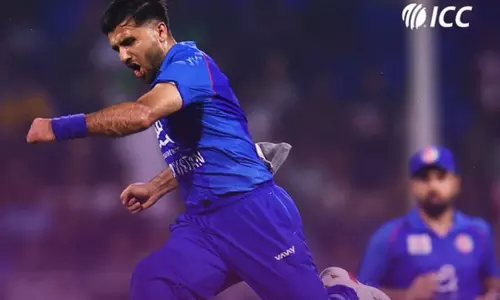 முத்தரப்பு டி20 தொடர்: பாகிஸ்தான் அணிக்கு பதிலடி கொடுத்த ஆப்கானிஸ்தான் முத்தரப்பு டி20 தொடர்: பாகிஸ்தான் அணிக்கு பதிலடி கொடுத்த ஆப்கானிஸ்தான்