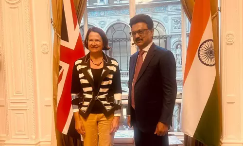 இங்கிலாந்து மந்திரியுடன் முதல்-அமைச்சர் மு.க.ஸ்டாலின் சந்திப்பு