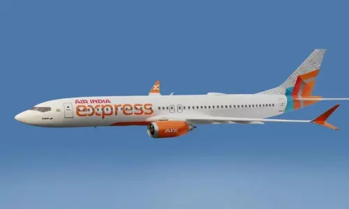 பறவை மோதியதால் பெங்களூரு புறப்பட்ட  ஏர் இந்தியா எக்ஸ்பிரஸ் விமானம் ரத்து