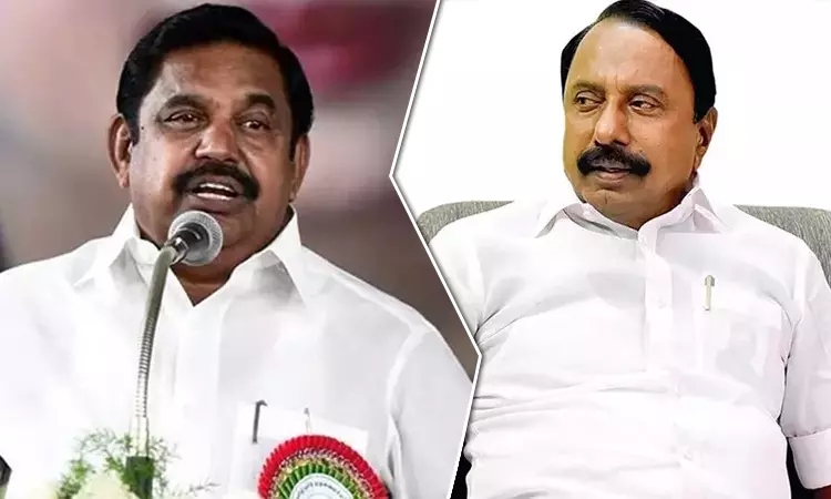 செங்கோட்டையனின் கெடுவை எடப்பாடி பழனிசாமி ஏற்பாரா? - பரபரப்பு தகவல்கள் செங்கோட்டையனின் கெடுவை எடப்பாடி பழனிசாமி ஏற்பாரா? - பரபரப்பு தகவல்கள்