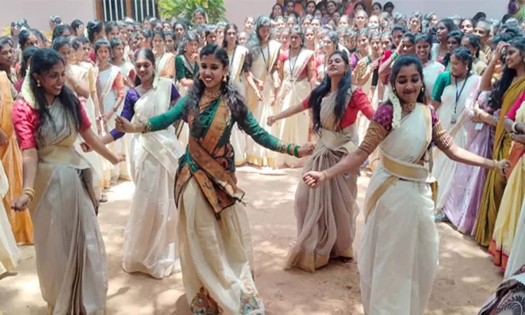 தூத்துக்குடி கல்லூரியில் ஓணம் பண்டிகை கொண்டாட்டம்