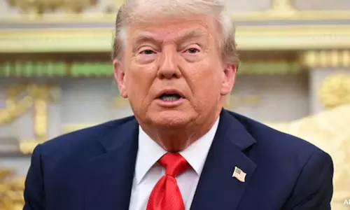 மீண்டும் புதினுடன் பேச உள்ளேன் - டிரம்ப் கூறுகிறார் மீண்டும் புதினுடன் பேச உள்ளேன் - டிரம்ப் கூறுகிறார்