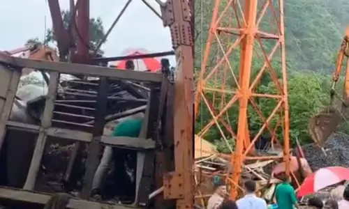 குஜராத்தில் ரோப் கார் கேபிள் அறுந்து விபத்து; 6 பேர் பலி