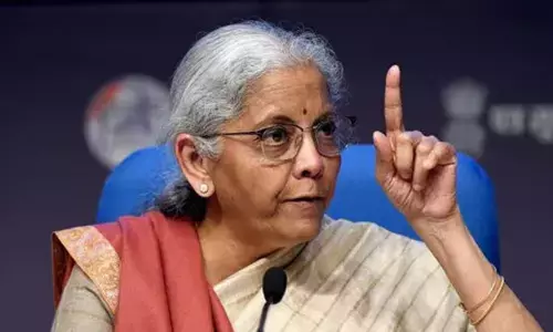 ஜிஎஸ்டி விகிதக் குறைப்பு; சாமானிய மக்களுக்கு பெரிய நிம்மதி: நிர்மலா சீதாராமன் ஜிஎஸ்டி விகிதக் குறைப்பு; சாமானிய மக்களுக்கு பெரிய நிம்மதி: நிர்மலா சீதாராமன்