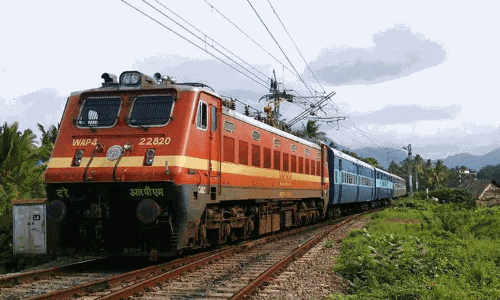 தெற்கு ரெயில்வேயில் வேலை: யார் யார் விண்ணப்பிக்கலாம்? தெற்கு ரெயில்வேயில் வேலை: யார் யார் விண்ணப்பிக்கலாம்?