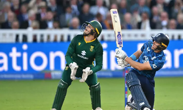 3-வது ஒருநாள் போட்டி: பெத்தேல், ரூட் அபார சதம்.. இங்கிலாந்து அணி 414 ரன்கள் குவிப்பு 3-வது ஒருநாள் போட்டி: பெத்தேல், ரூட் அபார சதம்.. இங்கிலாந்து அணி 414 ரன்கள் குவிப்பு