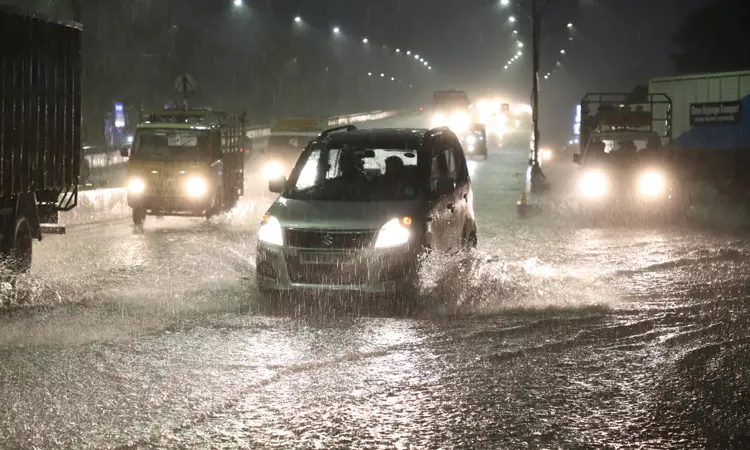 இரவு 10 மணி வரை மழைக்கு வாய்ப்பு உள்ள மாவட்டங்கள்...? இரவு 10 மணி வரை மழைக்கு வாய்ப்பு உள்ள மாவட்டங்கள்...?