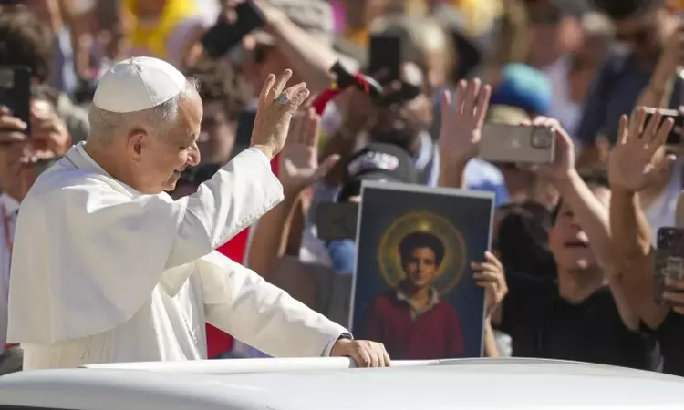 15 வயது சிறுவன் உள்பட 2 பேருக்கு புனிதர் பட்டம் - போப் லியோ வழங்கினார்