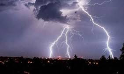 மின்னல் தாக்கி விவசாயி பலி மின்னல் தாக்கி விவசாயி பலி