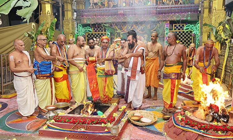 திருச்சானூர் பத்மாவதி தாயார் கோவிலில் பூர்ணாஹுதியுடன் பவித்ரோற்சவம் நிறைவு