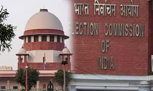 ஆதாரை ஆவணமாக பரிசீலிக்க தேர்தல் ஆணையத்திற்கு சுப்ரீம் கோர்ட்டு உத்தரவு