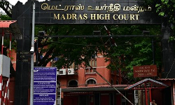 கொடிக்கம்பங்கள் அகற்றம்