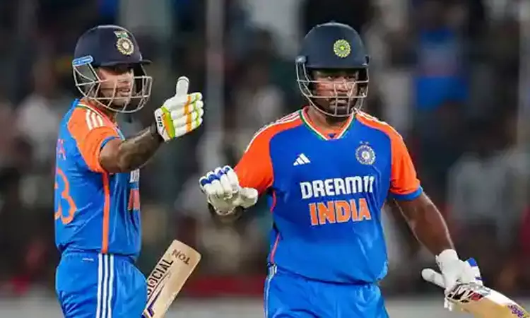 ஆசிய கோப்பை: சஞ்சு சாம்சன் பிளேயிங் லெவனில் இடம்பெறுவாரா..? இந்திய கேப்டன் நகைச்சுவை பதில்