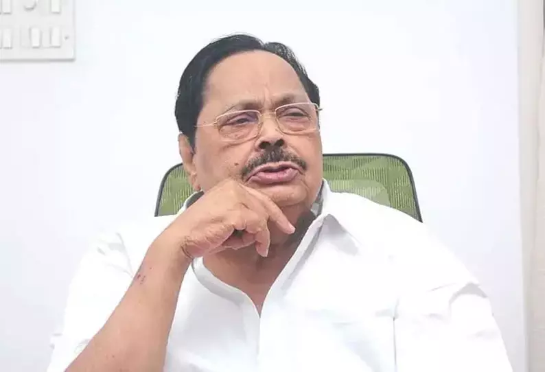 விஜய் முதலில் வெளியே வரட்டும் பார்க்கலாம்; அமைச்சர் துரைமுருகன் விஜய் முதலில் வெளியே வரட்டும் பார்க்கலாம்; அமைச்சர் துரைமுருகன்