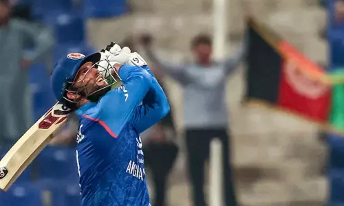 டி20 கிரிக்கெட்: மாபெரும் சாதனை படைத்த அஸ்மதுல்லா உமர்சாய்