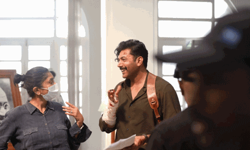 நடிகர் ரவிமோகனுக்கு பிறந்தநாள் வாழ்த்து தெரிவித்த பராசக்தி பட இயக்குனர்