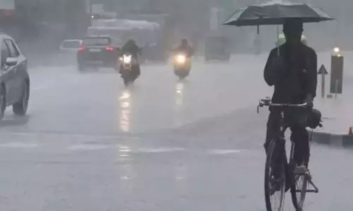 சென்னையில் பல்வேறு பகுதிகளில் மிதமான மழை