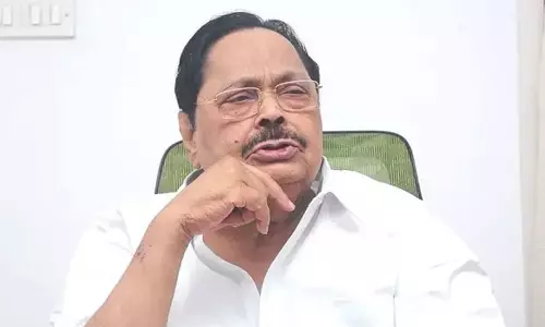 விஜய் முதலில் வெளியே வரட்டும் பார்க்கலாம்; அமைச்சர் துரைமுருகன்