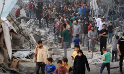 காசா மீது தொடர் தாக்குதல்