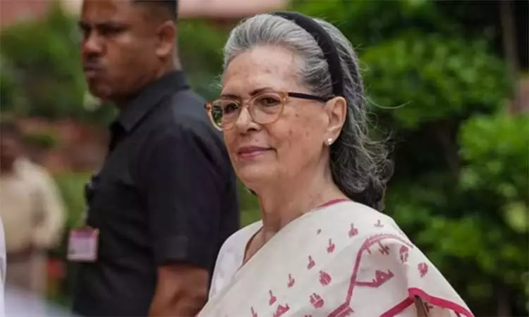 குடியுரிமை பெறுவதற்கு முன்பே வாக்காளராக சேர்ப்பு; சோனியா காந்திக்கு எதிரான வழக்கில் தீர்ப்பு ஒத்திவைப்பு