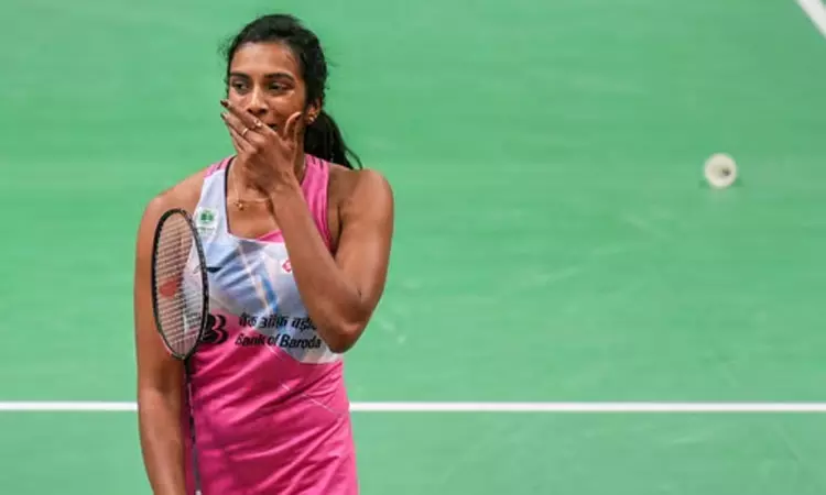 ஹாங்காங் ஓபன் பேட்மிண்டன்: பி.வி.சிந்து அதிர்ச்சி தோல்வி