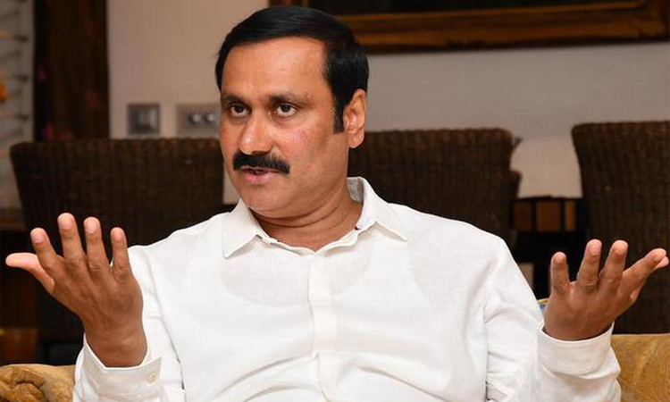 கட்சியில் நீக்கப்பட்டதாக ராமதாஸ் கூறிய நிலையில் பாமக தலைவர் என்ற பெயரில் அன்புமணி அறிக்கை