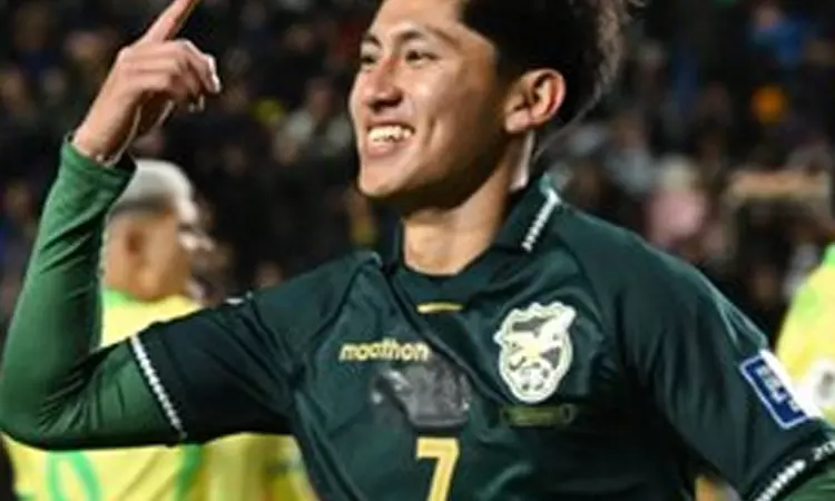 உலகக்கோப்பை கால்பந்து தகுதி சுற்று: பிரேசில் அணிக்கு அதிர்ச்சி அளித்த பொலிவியா உலகக்கோப்பை கால்பந்து தகுதி சுற்று: பிரேசில் அணிக்கு அதிர்ச்சி அளித்த பொலிவியா