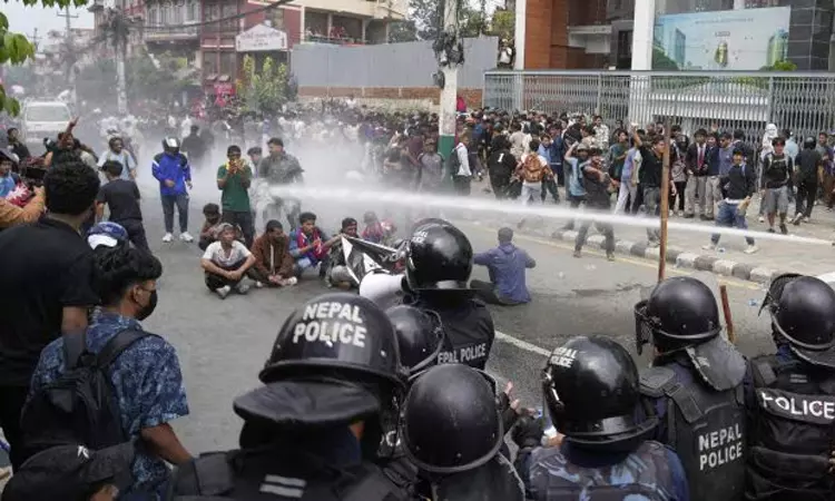 நேபாளத்தில் மீண்டும் வெடித்த வன்முறை