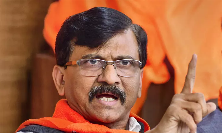 பிரதமருக்கு குங்குமம் அனுப்ப போவதாக உத்தவ் சிவசேனா அறிவிப்பு பிரதமருக்கு குங்குமம் அனுப்ப போவதாக உத்தவ் சிவசேனா அறிவிப்பு