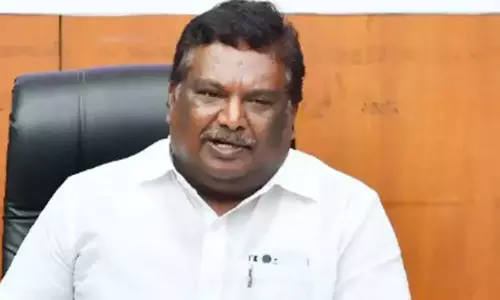 4 ஆயிரத்துக்கும் மேற்பட்ட பஸ்கள் பயன்பாட்டுக்கு வந்துள்ளன- அமைச்சர் சிவசங்கர் 4 ஆயிரத்துக்கும் மேற்பட்ட பஸ்கள் பயன்பாட்டுக்கு வந்துள்ளன- அமைச்சர் சிவசங்கர்