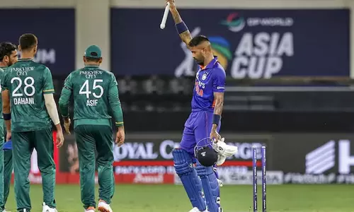 பாகிஸ்தானுக்கு எதிரான ஆட்டம்: களம் இறங்கி வெற்றி பெறுங்கள் - இந்திய அணிக்கு முன்னாள் கேப்டன் அறிவுரை