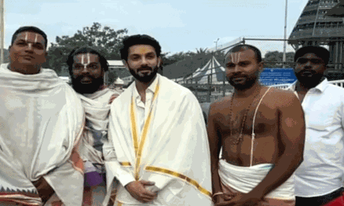 ஏழுமலையான் கோவிலில் சாமி தரிசனம் செய்த அனிருத்