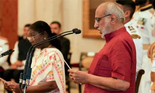 இந்தியாவின் 15-வது துணை ஜனாதிபதியாக பதவியேற்றார் சி.பி.ராதாகிருஷ்ணன்