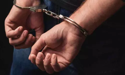 பெண் ‘பைக் டாக்சி’ டிரைவருக்கு பாலியல் தொல்லை: கல்லூரி மாணவர் கைது