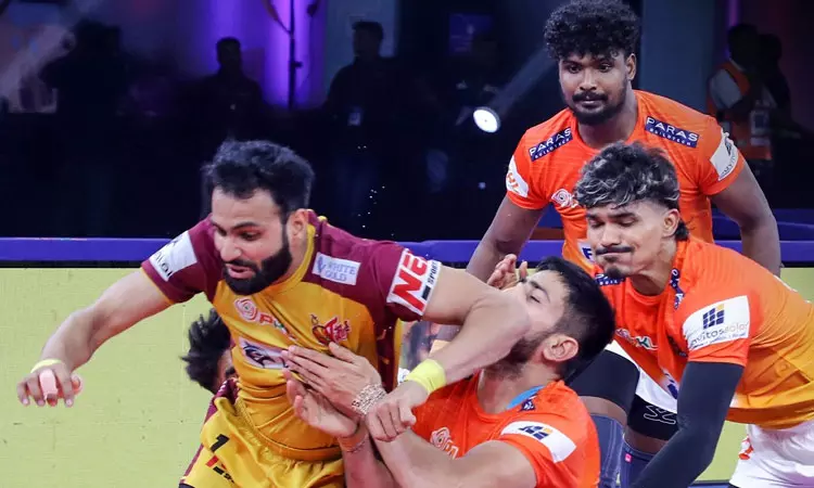 புரோ கபடி லீக்: தெலுங்கு டைட்டன்ஸை வீழ்த்திய புனேரி பால்டன் புரோ கபடி லீக்: தெலுங்கு டைட்டன்ஸை வீழ்த்திய புனேரி பால்டன்