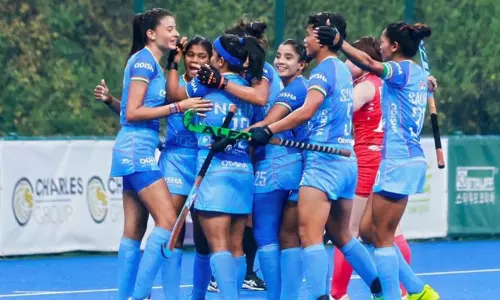 மகளிர் ஆசிய கோப்பை ஆக்கி: தென் கொரியாவுக்கு எதிராக சீனா வெற்றி.. இறுதிப்போட்டிக்கு முன்னேறிய இந்தியா மகளிர் ஆசிய கோப்பை ஆக்கி: தென் கொரியாவுக்கு எதிராக சீனா வெற்றி.. இறுதிப்போட்டிக்கு முன்னேறிய இந்தியா