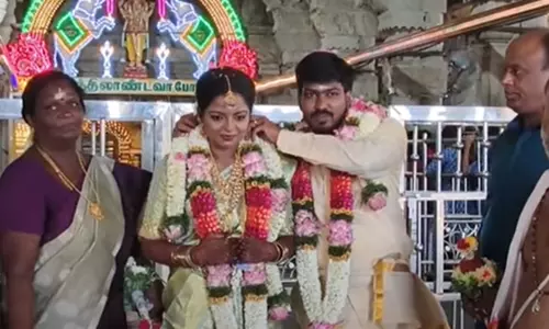 ஆவணி கடைசி முகூர்த்தம்: திருச்செந்தூர் கோவிலில் ஒரே நாளில் 50க்கும் மேற்பட்ட திருமணங்கள் ஆவணி கடைசி முகூர்த்தம்: திருச்செந்தூர் கோவிலில் ஒரே நாளில் 50க்கும் மேற்பட்ட திருமணங்கள்
