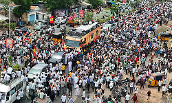 தவெக நிர்வாகிகள் மீது வழக்கு