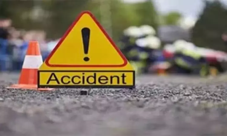 பி.எம்.டபிள்யூ. கார் மோதி நிதியமைச்சக துணை செயலர் பலி