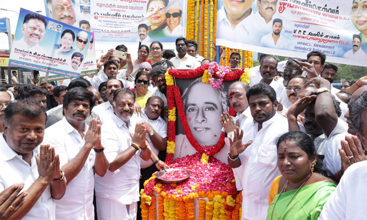 அரசியலில் எதுவும் நடக்கலாம் - ஓ.பன்னீர்செல்வம்