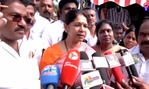 திமுகவை பற்றி பேசி விஜய் அடையாளம் தேடிக்கொள்கிறார் - கனிமொழி எம்பி பதிலடி