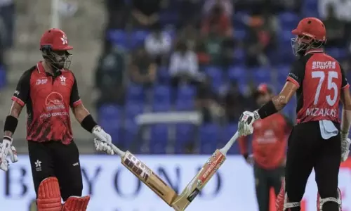 நிஜகத் கான் அரைசதம்: இலங்கை அணிக்கு 150 ரன்கள் இலக்கு நிர்ணயித்த ஹாங்காங்