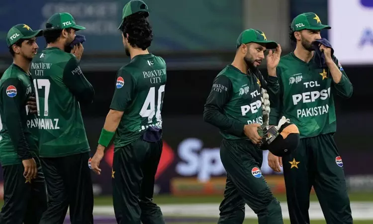 மற்ற அணிகள் உயர்ந்த மட்டத்தில் விளையாடுகின்றன.. ஆனால் நாம்.. - பாக்.முன்னாள் வீரர் வேதனை