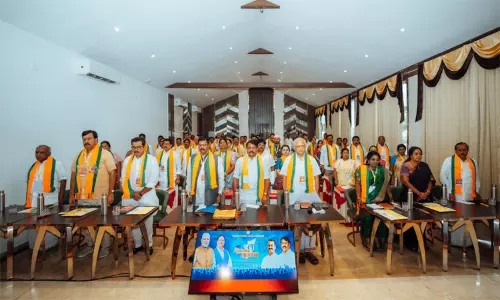 மாமல்லபுரத்தில் பாஜக மையக்குழு கூட்டம்; முக்கிய தலைவர்கள் பங்கேற்பு மாமல்லபுரத்தில் பாஜக மையக்குழு கூட்டம்; முக்கிய தலைவர்கள் பங்கேற்பு