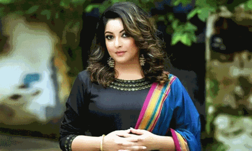 நிலாவையே தருவதாக சொன்னாலும் பிக்பாசில் பங்கேற்க மாட்டேன்- பிரபல நடிகை